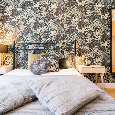 Glamorous And Brand New 2 Bedroom Cracovia Esterno foto