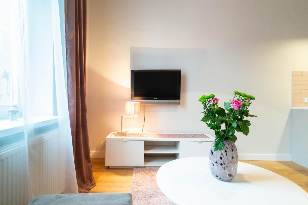 Glamorous And Brand New 2 Bedroom Cracovia Esterno foto